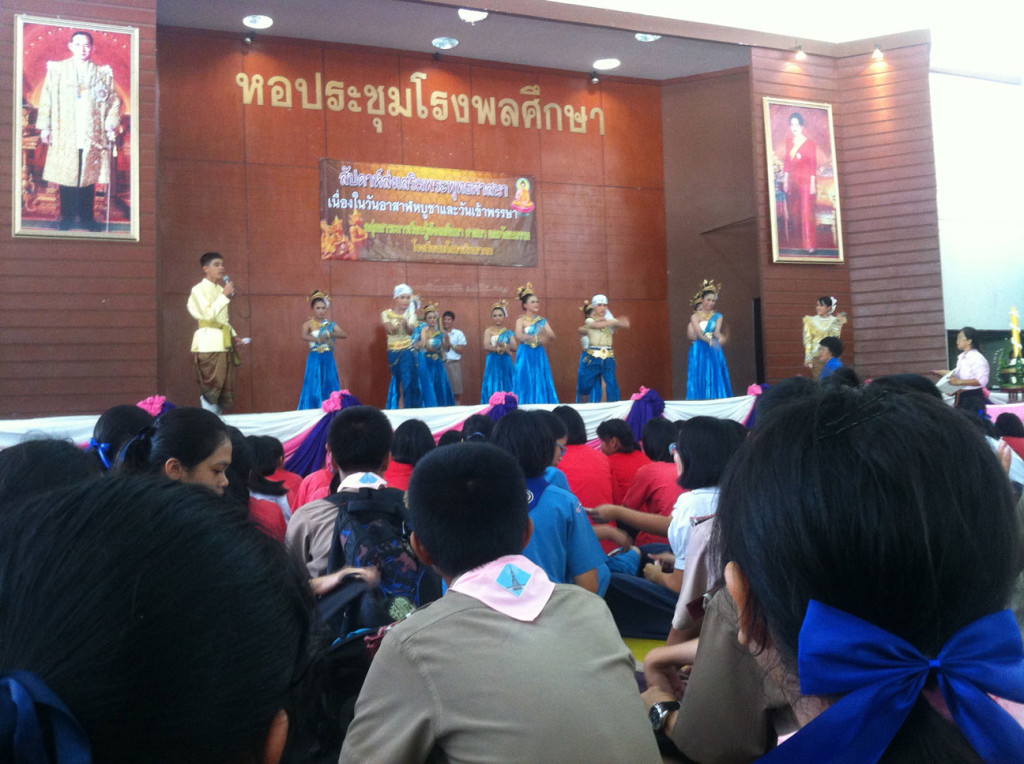 Tanz-auftritt- die "Ladieboys" sind der Star