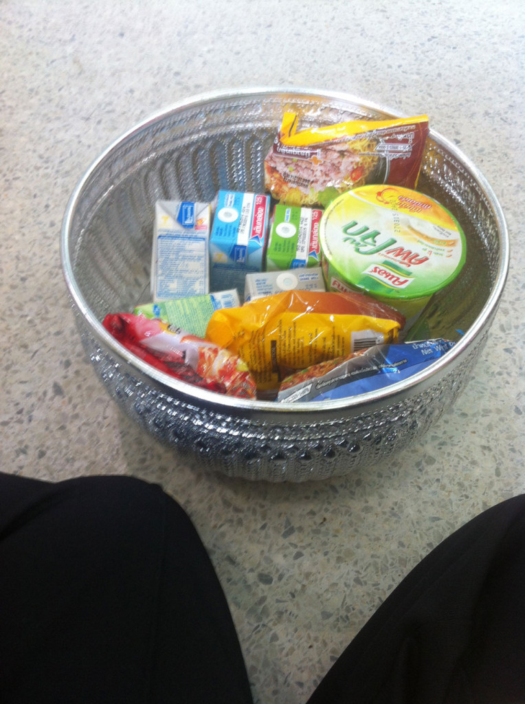 Spende an die Mönche 1/2