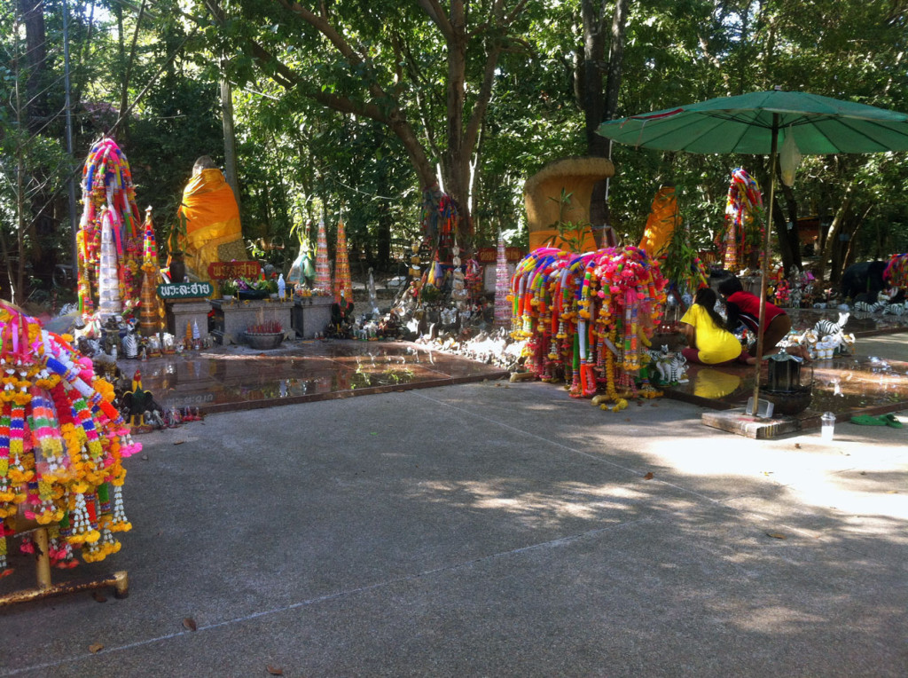 Buddhapark "Amnat Charoen"