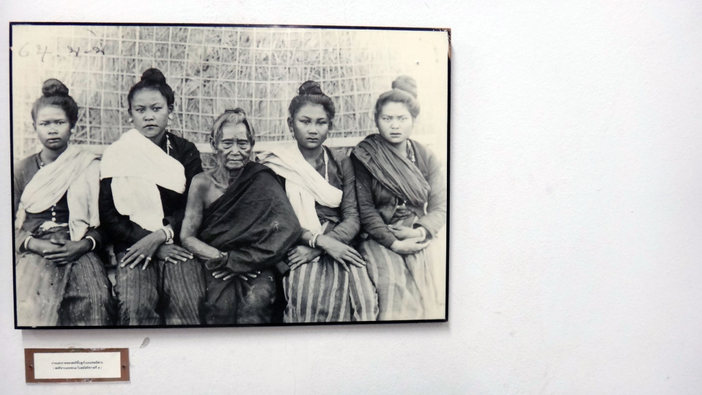 Thai-Frauen Roi Et National Museum