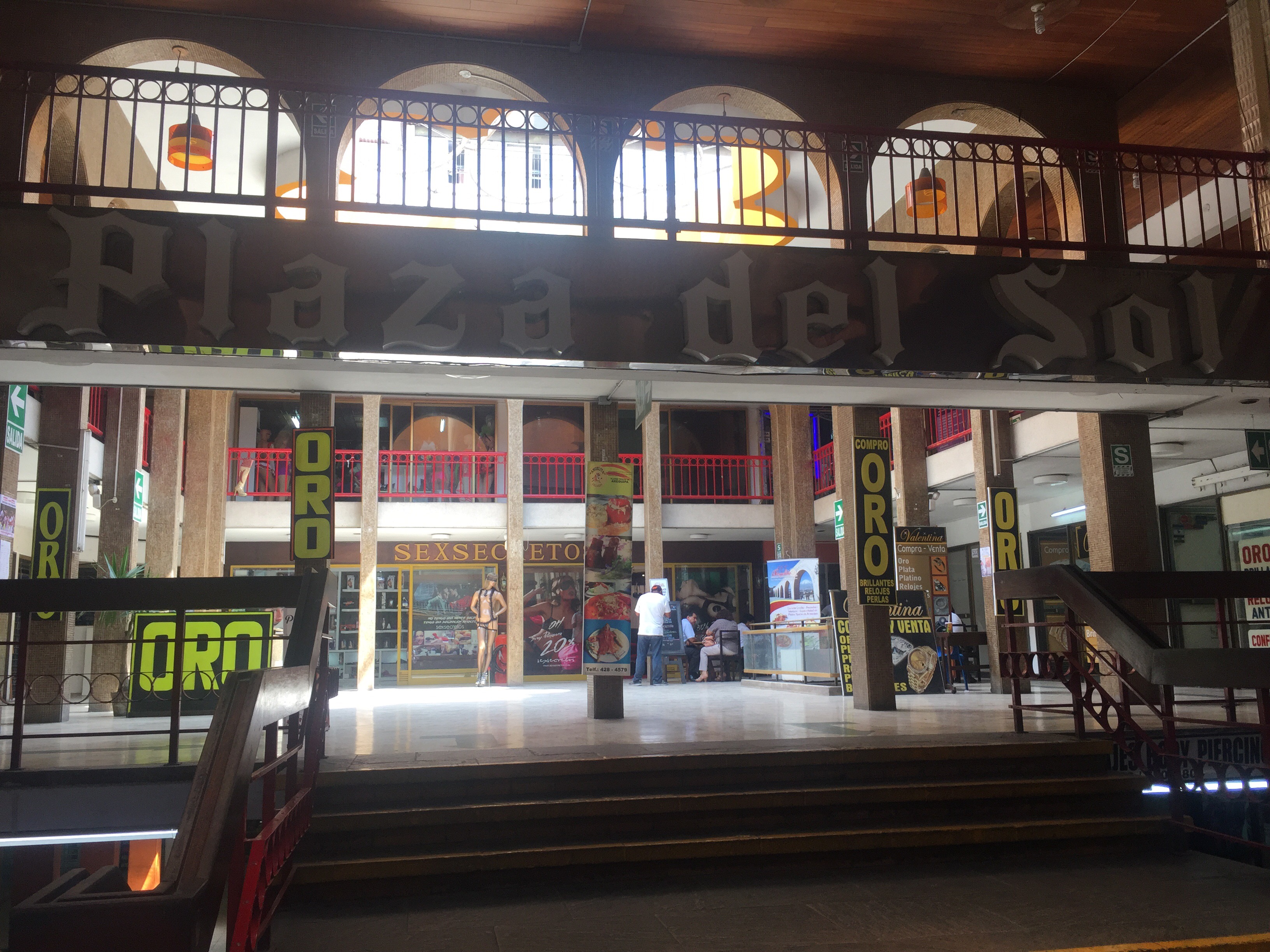 sex und tattoo plaza